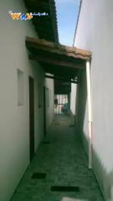 Foto 2 de Casa com 2 quartos à venda, 70m2 em Praia Grande - SP