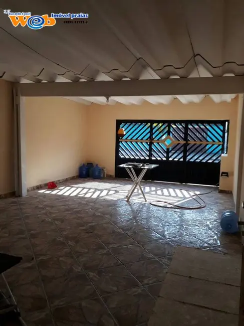 Foto 2 de Casa com 2 quartos à venda, 120m2 em Praia Grande - SP