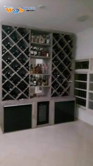 Casa com 3 quartos à venda, 200m2 em Flórida, Praia Grande - SP - imagem 4 Foto 4 de Casa com 3 quartos à venda, 200m2 em Flórida, Praia Grande - SP