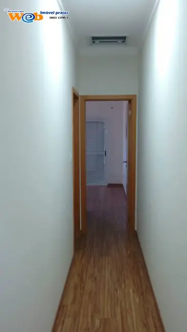 Sobrado com 3 quartos à venda, 170m2 em Praia Grande - SP - imagem 5 Foto 5 de Sobrado com 3 quartos à venda, 170m2 em Praia Grande - SP
