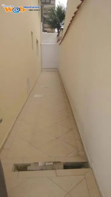 Foto 2 de Casa com 3 quartos à venda, 90m2 em Praia Grande - SP