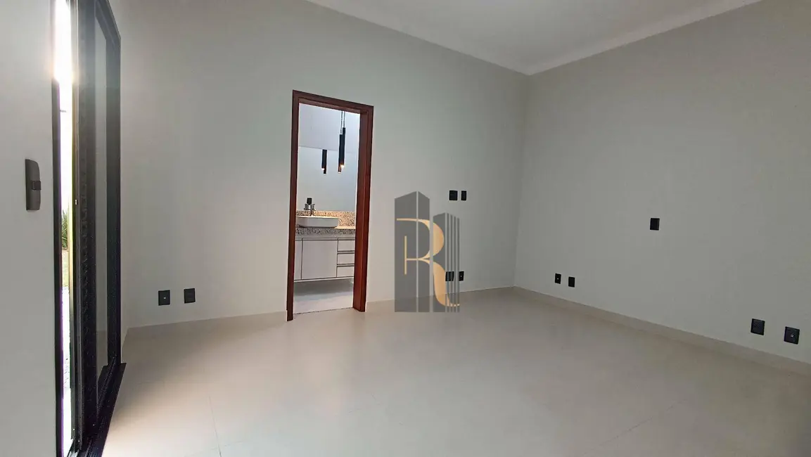 Foto 3 de Casa de Condomínio com 3 quartos à venda, 300m2 em Jardim Planalto, Paulinia - SP