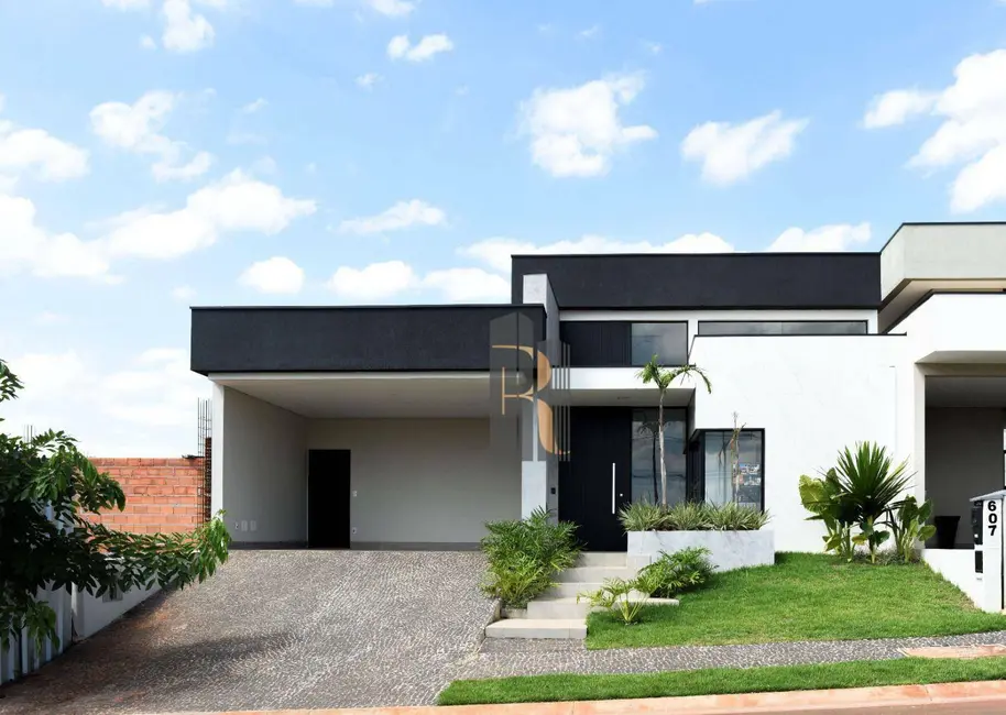 Foto 1 de Casa de Condomínio com 3 quartos à venda, 300m2 em Paulinia - SP