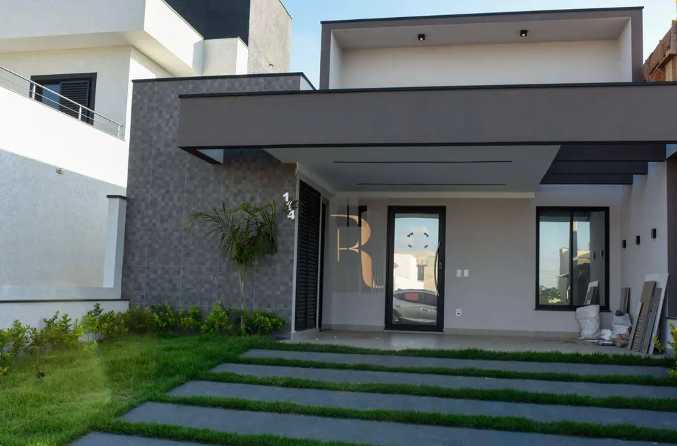 Foto 1 de Casa de Condomínio com 3 quartos à venda, 200m2 em Paulinia - SP