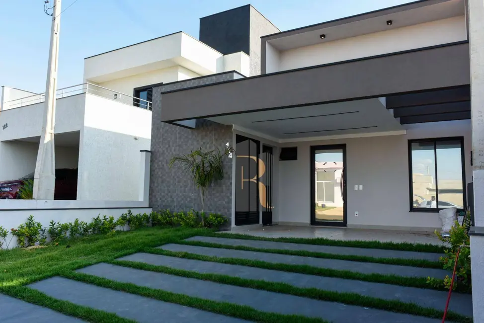 Foto 2 de Casa de Condomínio com 3 quartos à venda, 200m2 em Paulinia - SP