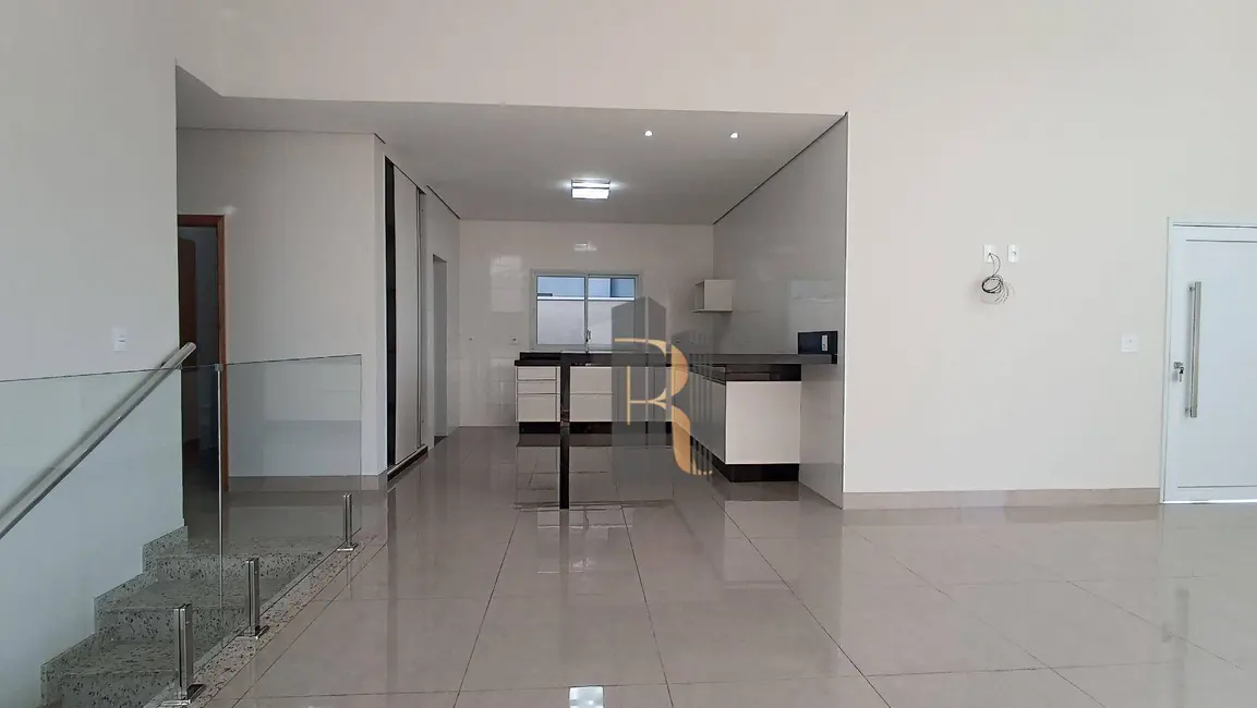 Casa de Condomínio com 3 quartos à venda, 350m2 em Jardim Planalto, Paulinia - SP - imagem 5 Foto 5 de Casa de Condomínio com 3 quartos à venda, 350m2 em Jardim Planalto, Paulinia - SP