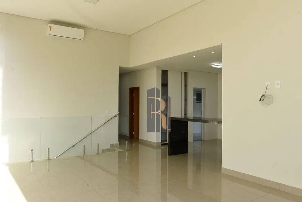 Casa de Condomínio com 3 quartos à venda, 350m2 em Jardim Planalto, Paulinia - SP - imagem 3 Foto 3 de Casa de Condomínio com 3 quartos à venda, 350m2 em Jardim Planalto, Paulinia - SP