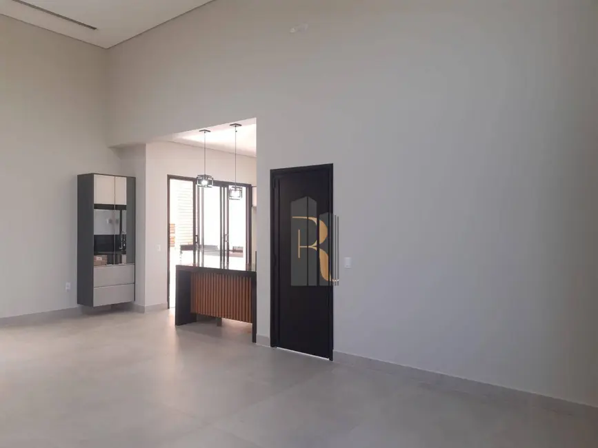 Casa de Condomínio com 3 quartos à venda, 217m2 em Indaiatuba - SP - imagem 4 Foto 4 de Casa de Condomínio com 3 quartos à venda, 217m2 em Indaiatuba - SP