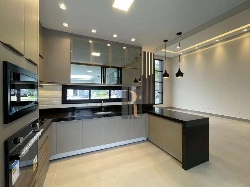 Casa de Condomínio com 3 quartos à venda, 210m2 em Indaiatuba - SP - imagem 5 Foto 5 de Casa de Condomínio com 3 quartos à venda, 210m2 em Indaiatuba - SP