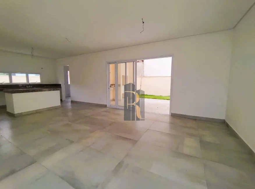 Foto 8 de Casa de Condomínio com 3 quartos à venda, 300m2 em Roncáglia, Valinhos - SP