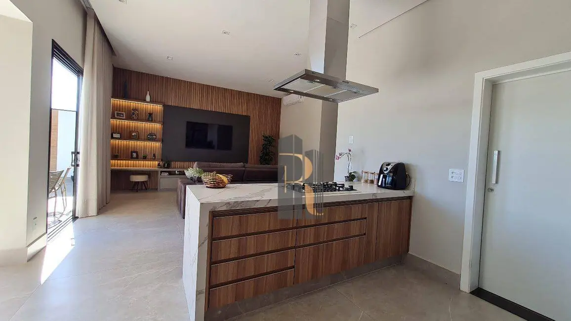 Casa de Condomínio com 4 quartos à venda, 330m2 em Capuava, Valinhos - SP - imagem 8 Foto 8 de Casa de Condomínio com 4 quartos à venda, 330m2 em Capuava, Valinhos - SP