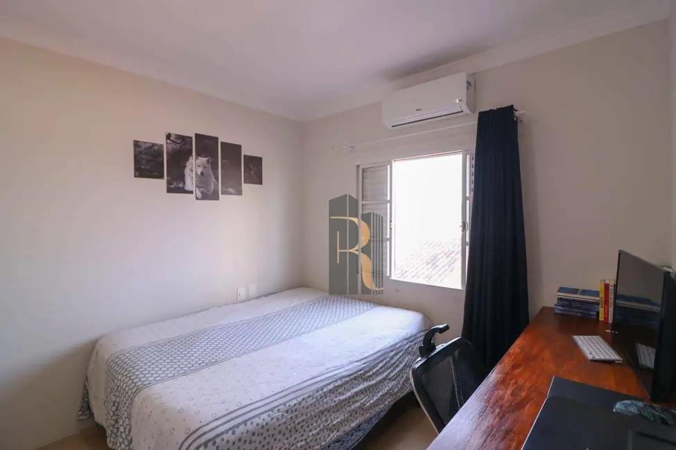 Casa com 3 quartos à venda, 300m2 em Jardim Novo Horizonte, Valinhos - SP - imagem 7 Foto 7 de Casa com 3 quartos à venda, 300m2 em Jardim Novo Horizonte, Valinhos - SP