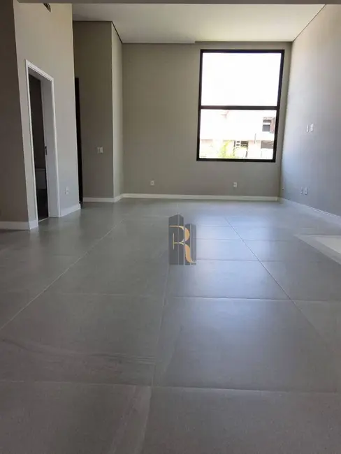 Casa de Condomínio com 3 quartos à venda, 347m2 em Roncáglia, Valinhos - SP - imagem 7 Foto 7 de Casa de Condomínio com 3 quartos à venda, 347m2 em Roncáglia, Valinhos - SP