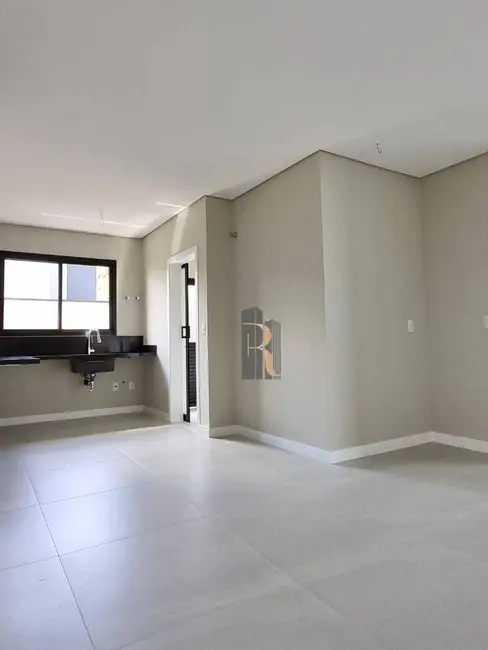 Casa de Condomínio com 3 quartos à venda, 347m2 em Roncáglia, Valinhos - SP - imagem 6 Foto 6 de Casa de Condomínio com 3 quartos à venda, 347m2 em Roncáglia, Valinhos - SP