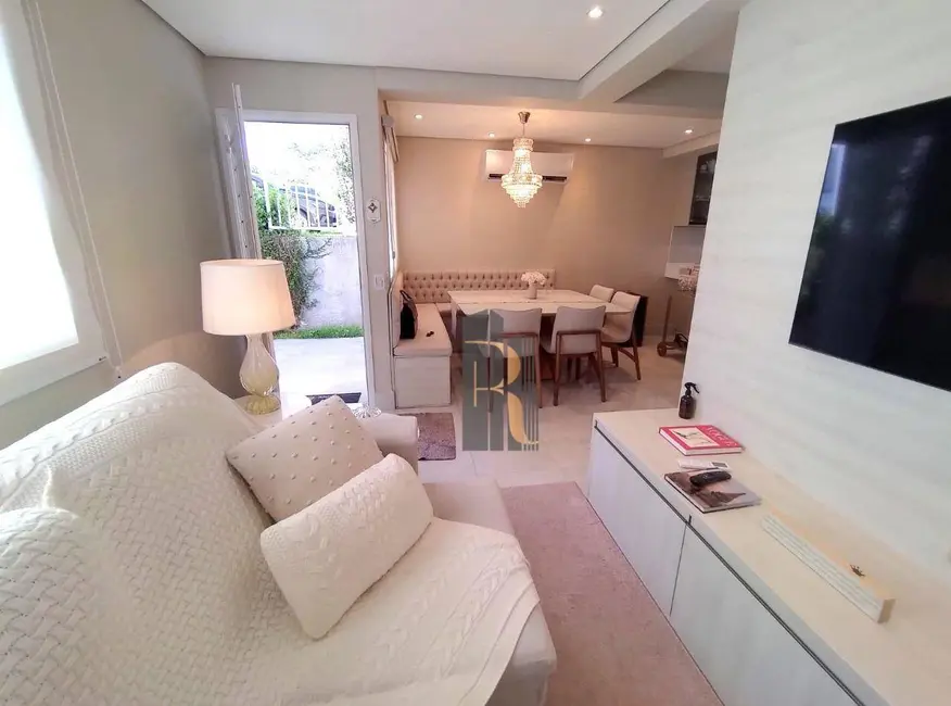 Foto 3 de Casa de Condomínio com 3 quartos à venda, 130m2 em Jardim Santa Helena, Valinhos - SP