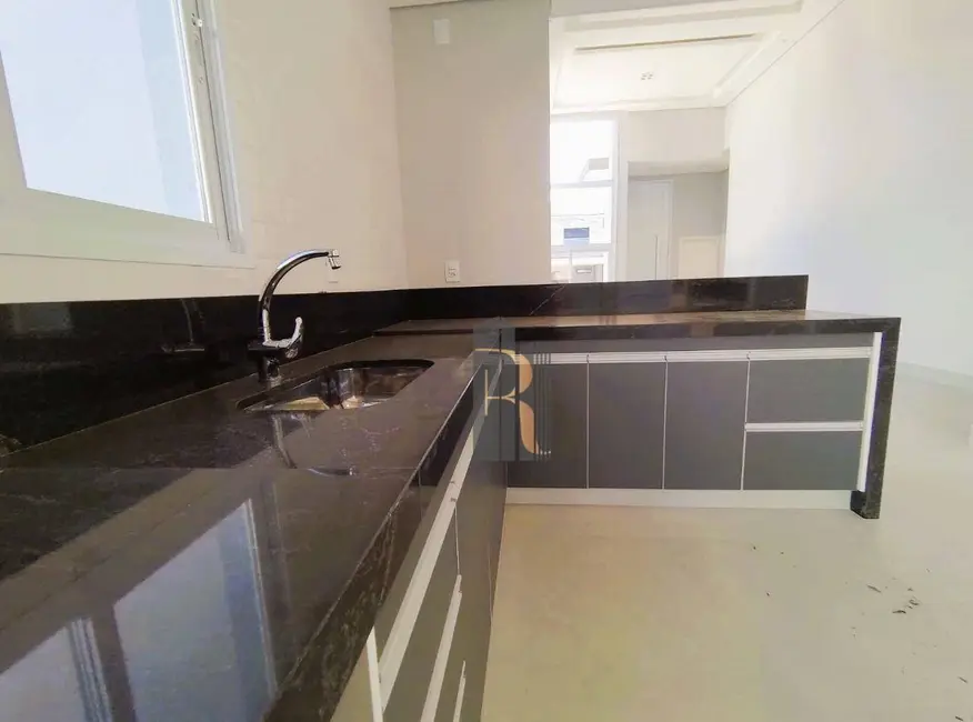 Casa de Condomínio com 3 quartos à venda, 394m2 em Jardim São Marcos, Valinhos - SP - imagem 9 Foto 9 de Casa de Condomínio com 3 quartos à venda, 394m2 em Jardim São Marcos, Valinhos - SP