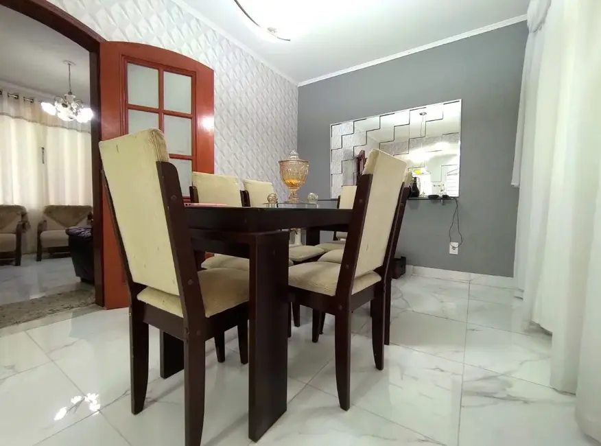 Foto 9 de Casa com 3 quartos à venda, 313m2 em Loteamento Shangrilá, Valinhos - SP