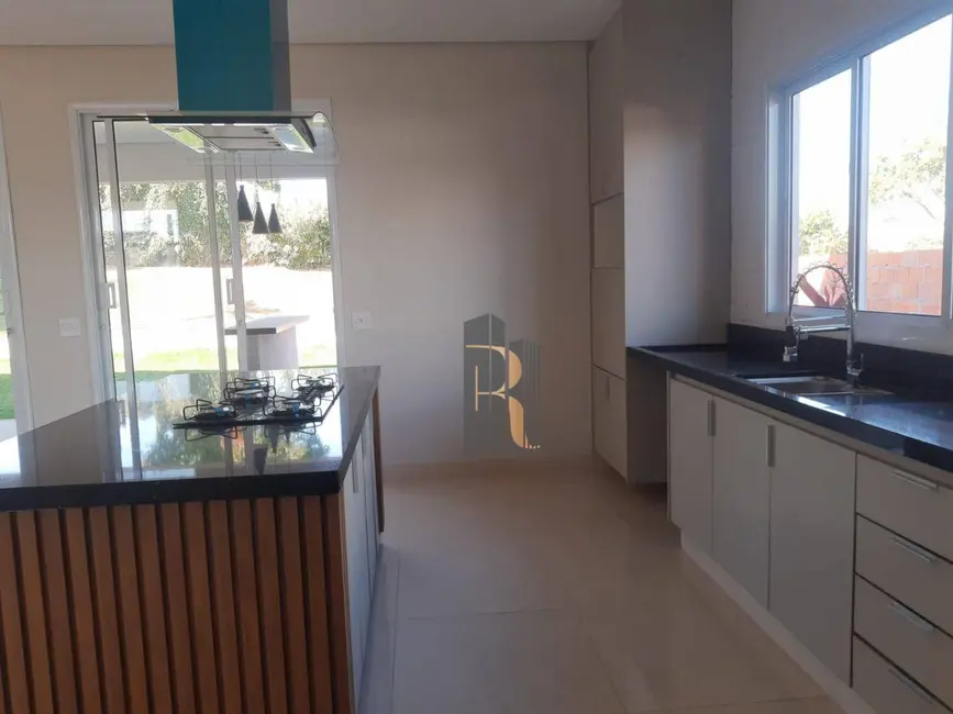 Foto 2 de Casa de Condomínio com 3 quartos à venda, 1000m2 em Terras de Itaici, Indaiatuba - SP