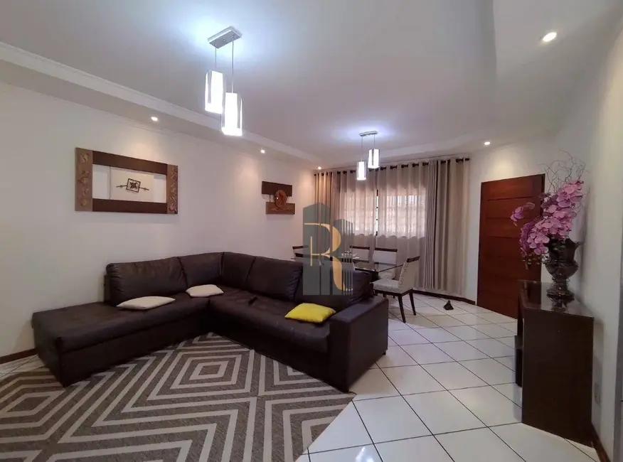 Casa com 2 quartos à venda, 300m2 em Jardim Alto da Boa Vista, Valinhos - SP - imagem 6 Foto 6 de Casa com 2 quartos à venda, 300m2 em Jardim Alto da Boa Vista, Valinhos - SP