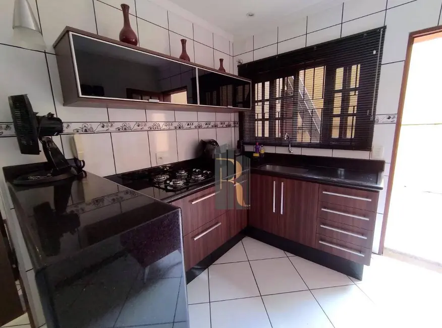 Casa com 2 quartos à venda, 300m2 em Jardim Alto da Boa Vista, Valinhos - SP - imagem 8 Foto 8 de Casa com 2 quartos à venda, 300m2 em Jardim Alto da Boa Vista, Valinhos - SP