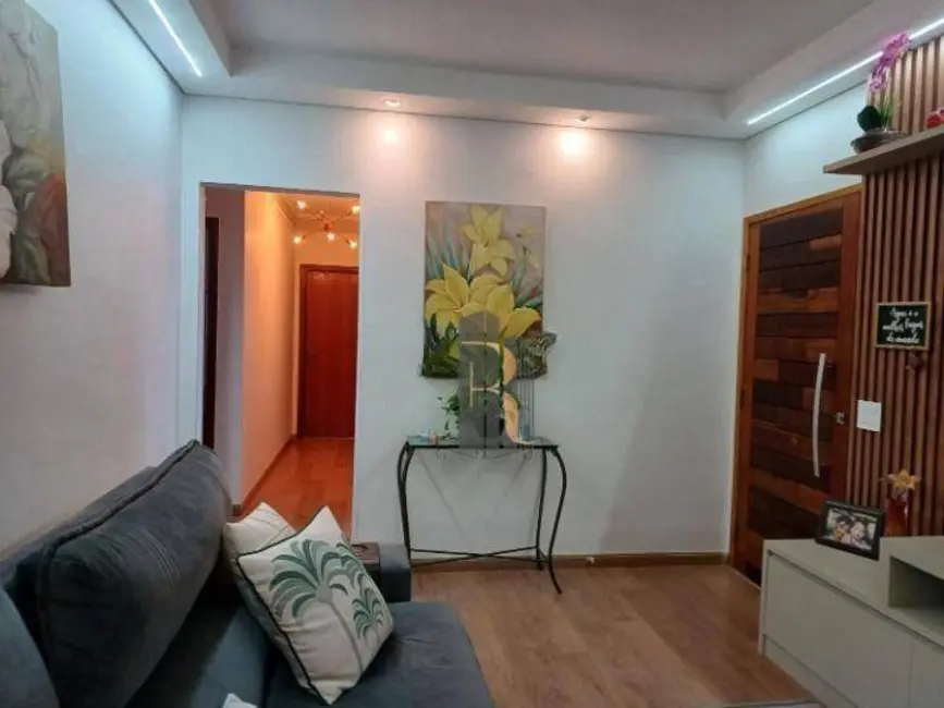 Casa com 3 quartos à venda, 250m2 em Jardim Jurema, Valinhos - SP - imagem 4 Foto 4 de Casa com 3 quartos à venda, 250m2 em Jardim Jurema, Valinhos - SP