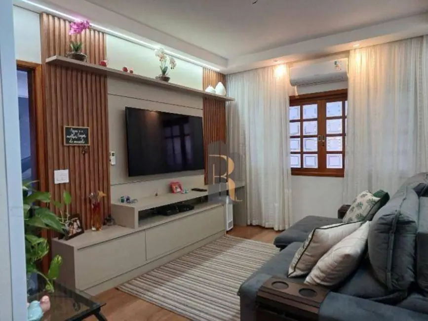 Casa com 3 quartos à venda, 250m2 em Jardim Jurema, Valinhos - SP - imagem 7 Foto 7 de Casa com 3 quartos à venda, 250m2 em Jardim Jurema, Valinhos - SP