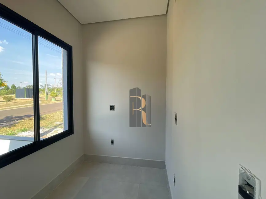 Foto 3 de Casa de Condomínio com 3 quartos à venda, 200m2 em Paulinia - SP