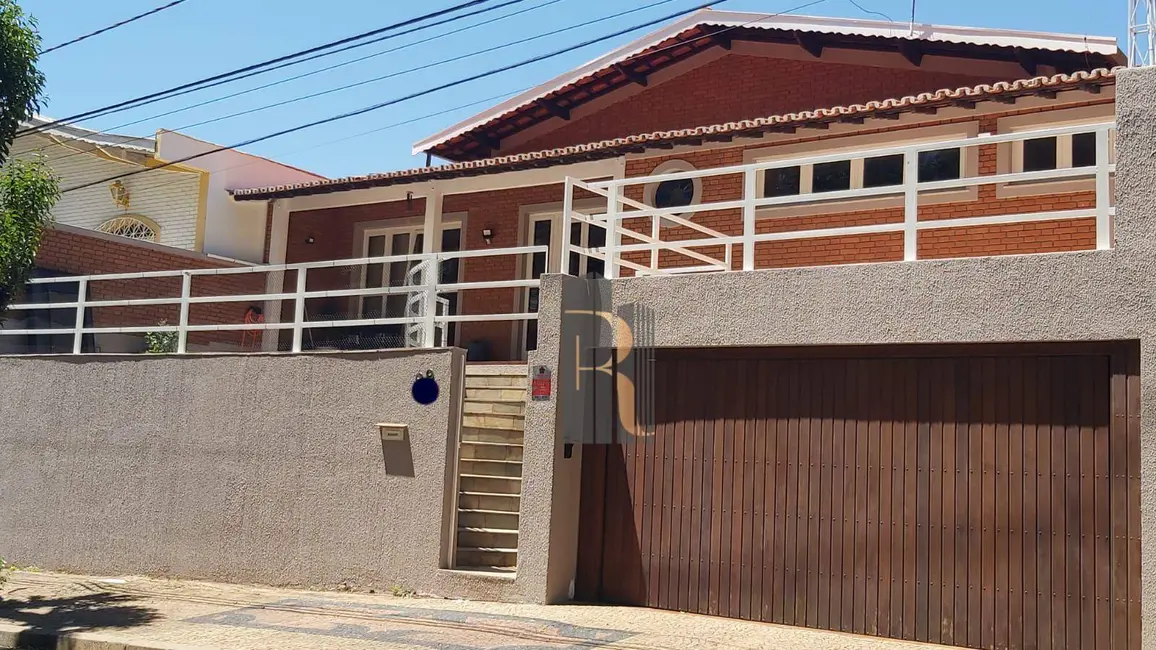 Foto 2 de Casa com 3 quartos à venda, 300m2 em Jardim Monte Verde, Valinhos - SP