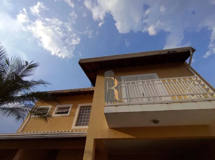 Casa com 3 quartos à venda, 300m2 em Jardim Maria Ilydia, Valinhos - SP - imagem 3 Foto 3 de Casa com 3 quartos à venda, 300m2 em Jardim Maria Ilydia, Valinhos - SP