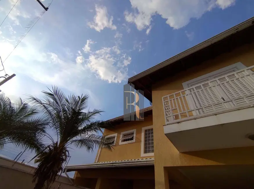 Casa com 3 quartos à venda, 300m2 em Jardim Maria Ilydia, Valinhos - SP - imagem 2 Foto 2 de Casa com 3 quartos à venda, 300m2 em Jardim Maria Ilydia, Valinhos - SP