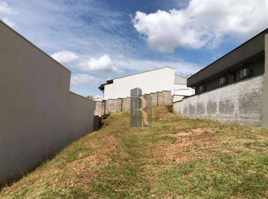 Foto 1 de Terreno / Lote à venda, 302m2 em Lenheiro, Valinhos - SP