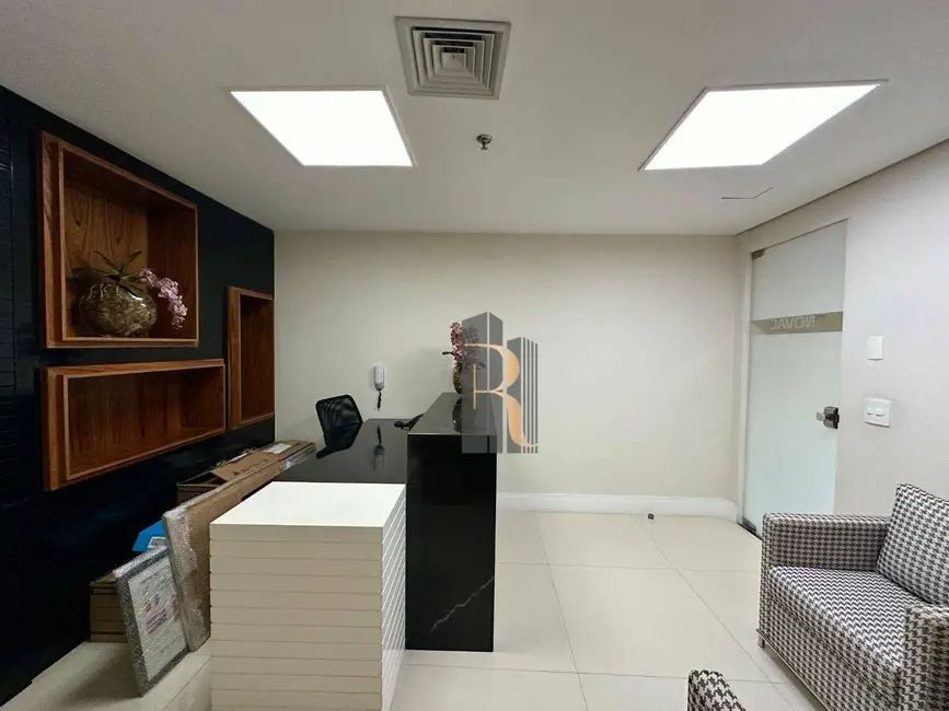 Sala Comercial à venda, 100m2 em Cambuí, Campinas - SP - imagem 4 Foto 4 de Sala Comercial à venda, 100m2 em Cambuí, Campinas - SP