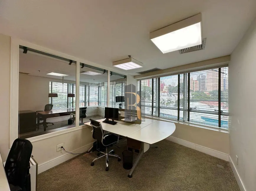 Sala Comercial à venda, 100m2 em Cambuí, Campinas - SP - imagem 9 Foto 9 de Sala Comercial à venda, 100m2 em Cambuí, Campinas - SP