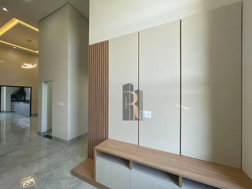 Casa de Condomínio com 3 quartos à venda, 300m2 em Jardim Ypê, Paulinia - SP - imagem 3 Foto 3 de Casa de Condomínio com 3 quartos à venda, 300m2 em Jardim Ypê, Paulinia - SP