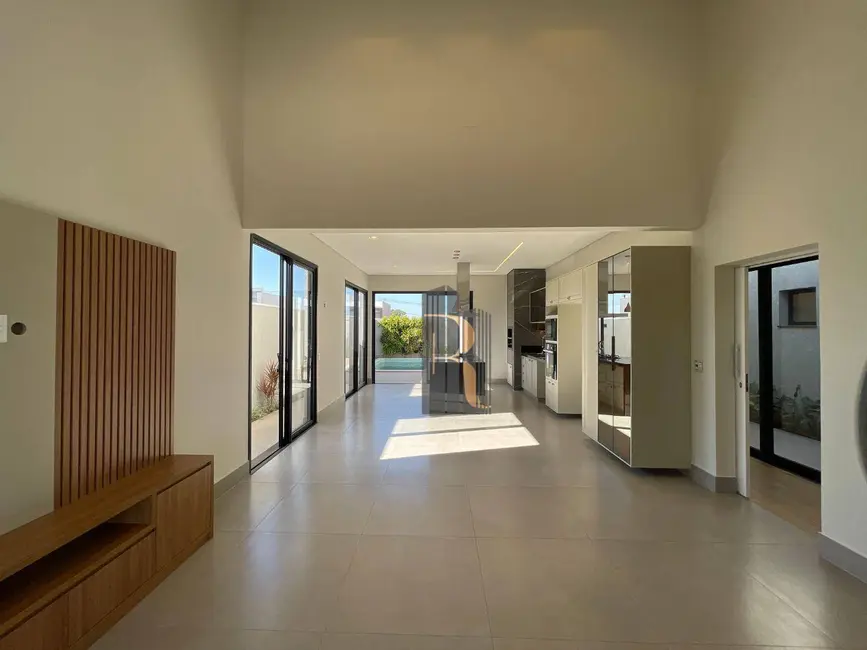 Casa de Condomínio com 3 quartos à venda, 300m2 em Parque Brasil 500, Paulinia - SP - imagem 6 Foto 6 de Casa de Condomínio com 3 quartos à venda, 300m2 em Parque Brasil 500, Paulinia - SP