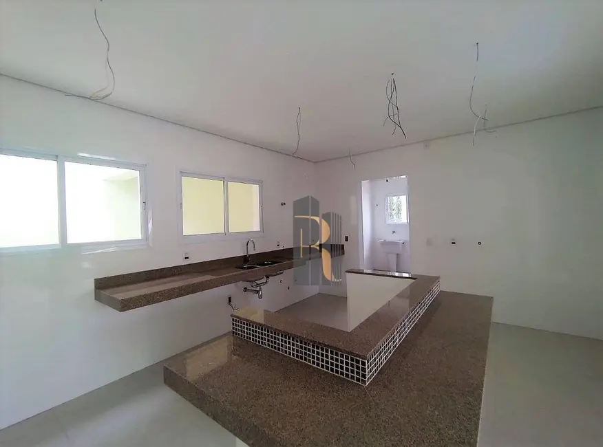 Casa de Condomínio com 4 quartos à venda, 305m2 em Jardim Alto da Boa Vista, Valinhos - SP - imagem 8 Foto 8 de Casa de Condomínio com 4 quartos à venda, 305m2 em Jardim Alto da Boa Vista, Valinhos - SP