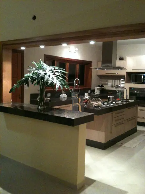 Foto 8 de Casa com 3 quartos à venda, 2700m2 em Dois Córregos, Valinhos - SP