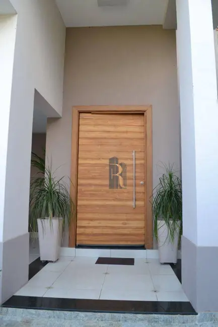 Casa com 3 quartos à venda, 420m2 em Valinhos - SP - imagem 5 Foto 5 de Casa com 3 quartos à venda, 420m2 em Valinhos - SP