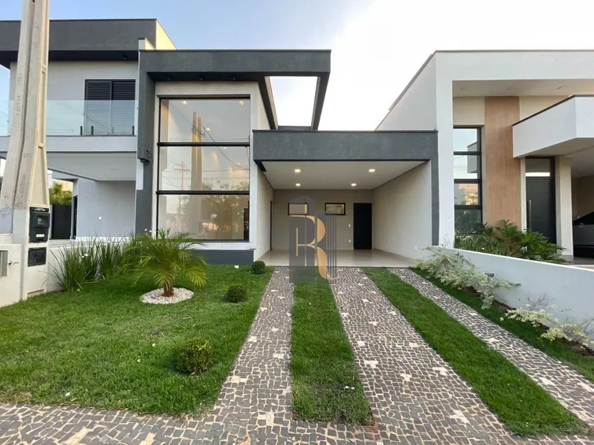 Foto 1 de Casa de Condomínio com 3 quartos à venda, 200m2 em Paulinia - SP