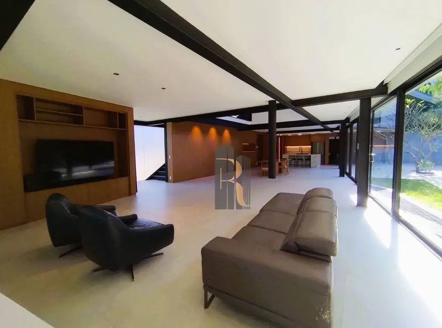 Casa de Condomínio com 3 quartos à venda, 823m2 em Valinhos - SP - imagem 5 Foto 5 de Casa de Condomínio com 3 quartos à venda, 823m2 em Valinhos - SP