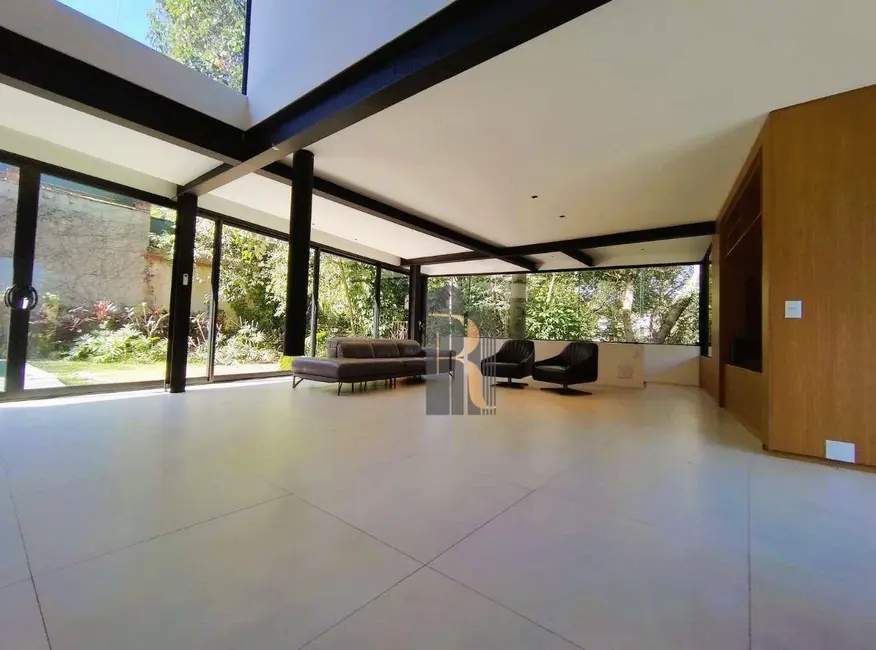 Casa de Condomínio com 3 quartos à venda, 823m2 em Valinhos - SP - imagem 8 Foto 8 de Casa de Condomínio com 3 quartos à venda, 823m2 em Valinhos - SP