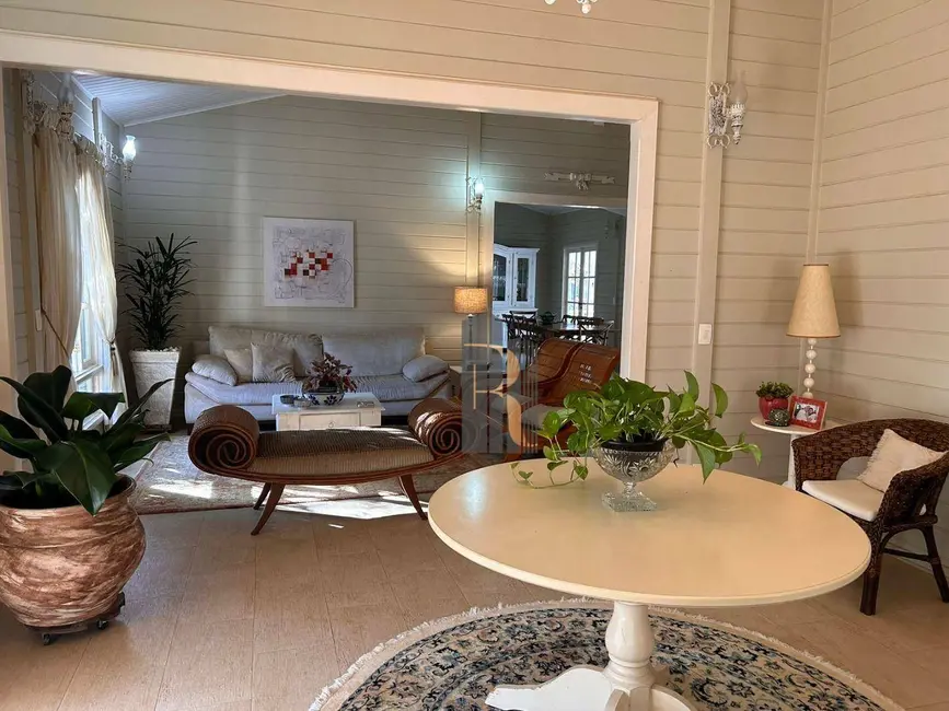 Casa de Condomínio com 6 quartos à venda, 1800m2 em Pinheiro, Valinhos - SP - imagem 9 Foto 9 de Casa de Condomínio com 6 quartos à venda, 1800m2 em Pinheiro, Valinhos - SP