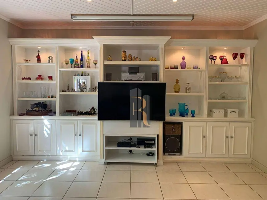 Casa de Condomínio com 6 quartos à venda, 1800m2 em Pinheiro, Valinhos - SP - imagem 5 Foto 5 de Casa de Condomínio com 6 quartos à venda, 1800m2 em Pinheiro, Valinhos - SP