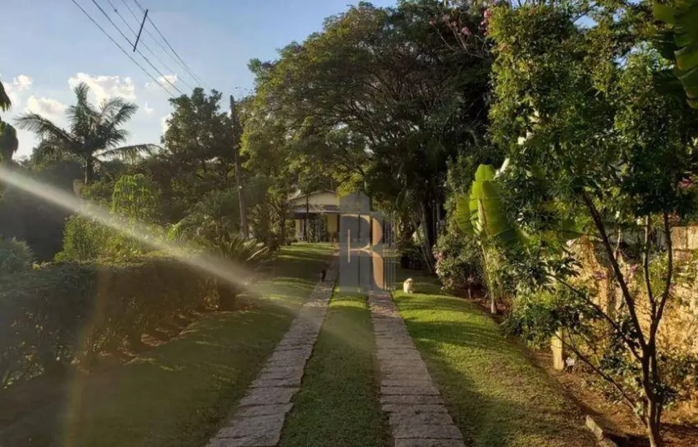 Chácara com 5 quartos à venda, 2152m2 em Chácaras São Bento, Valinhos - SP - imagem 4 Foto 4 de Chácara com 5 quartos à venda, 2152m2 em Chácaras São Bento, Valinhos - SP