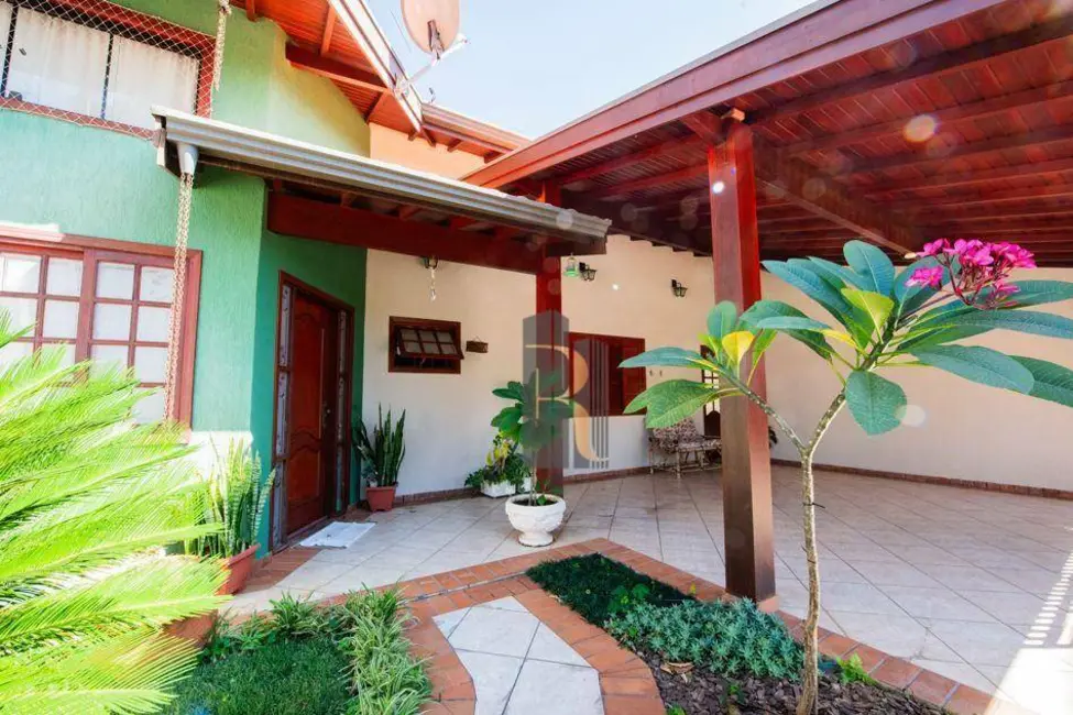 Foto 1 de Casa com 3 quartos à venda, 330m2 em Jardim Maria Rosa, Valinhos - SP
