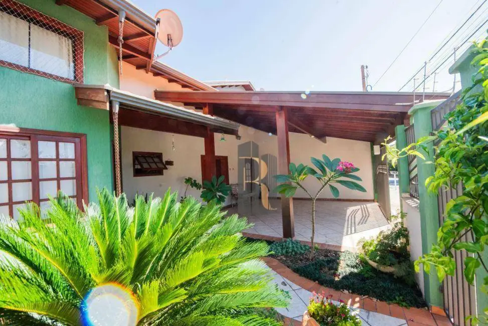 Casa com 3 quartos à venda, 330m2 em Jardim Maria Rosa, Valinhos - SP - imagem 3 Foto 3 de Casa com 3 quartos à venda, 330m2 em Jardim Maria Rosa, Valinhos - SP