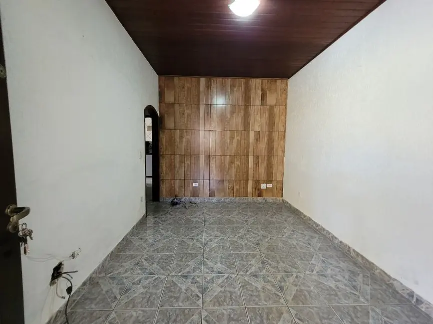 Casa com 2 quartos à venda, 140m2 em Jardim Esplanada do Castelo (Vicente de Carvalho), Guaruja - SP - imagem 4 Foto 4 de Casa com 2 quartos à venda, 140m2 em Jardim Esplanada do Castelo (Vicente de Carvalho), Guaruja - SP