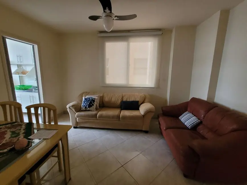 Foto 1 de Apartamento com 2 quartos à venda, 70m2 em Guaruja - SP