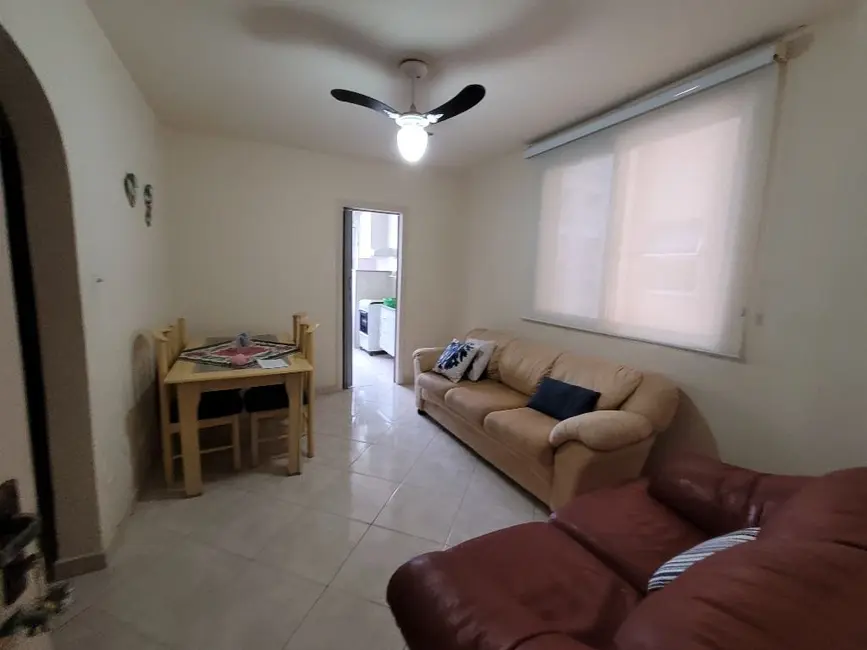 Foto 2 de Apartamento com 2 quartos à venda, 70m2 em Guaruja - SP