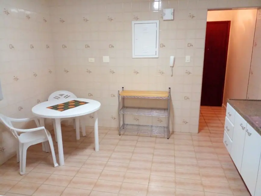 Apartamento com 3 quartos à venda, 101m2 em Jardim Las Palmas, Guaruja - SP - imagem 8 Foto 8 de Apartamento com 3 quartos à venda, 101m2 em Jardim Las Palmas, Guaruja - SP